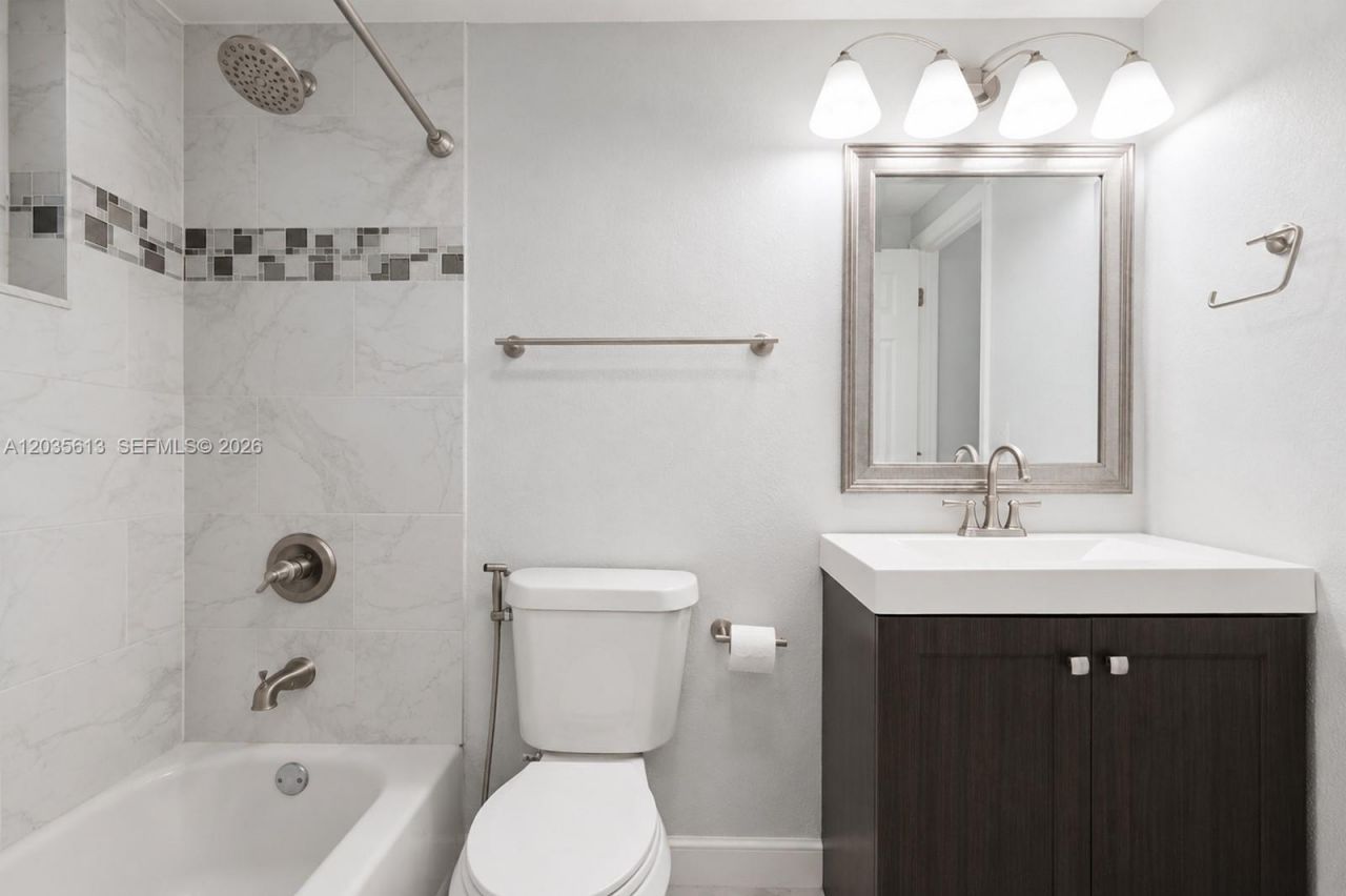 7845 Camino Real , Unit O-413, Miami, FL 33143 Photo