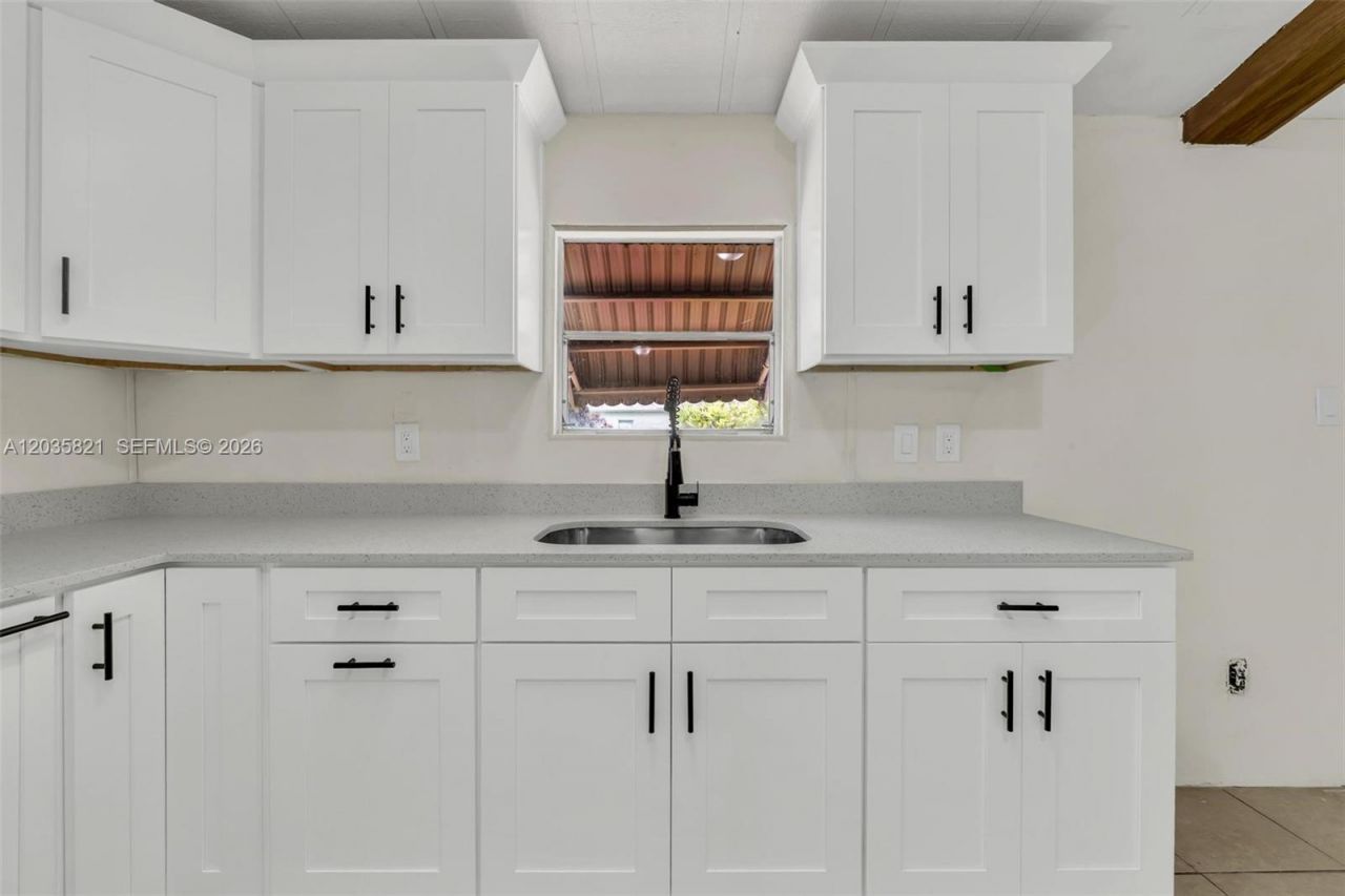 710 NW 217th Way , Pembroke Pines, FL 33029 Photo