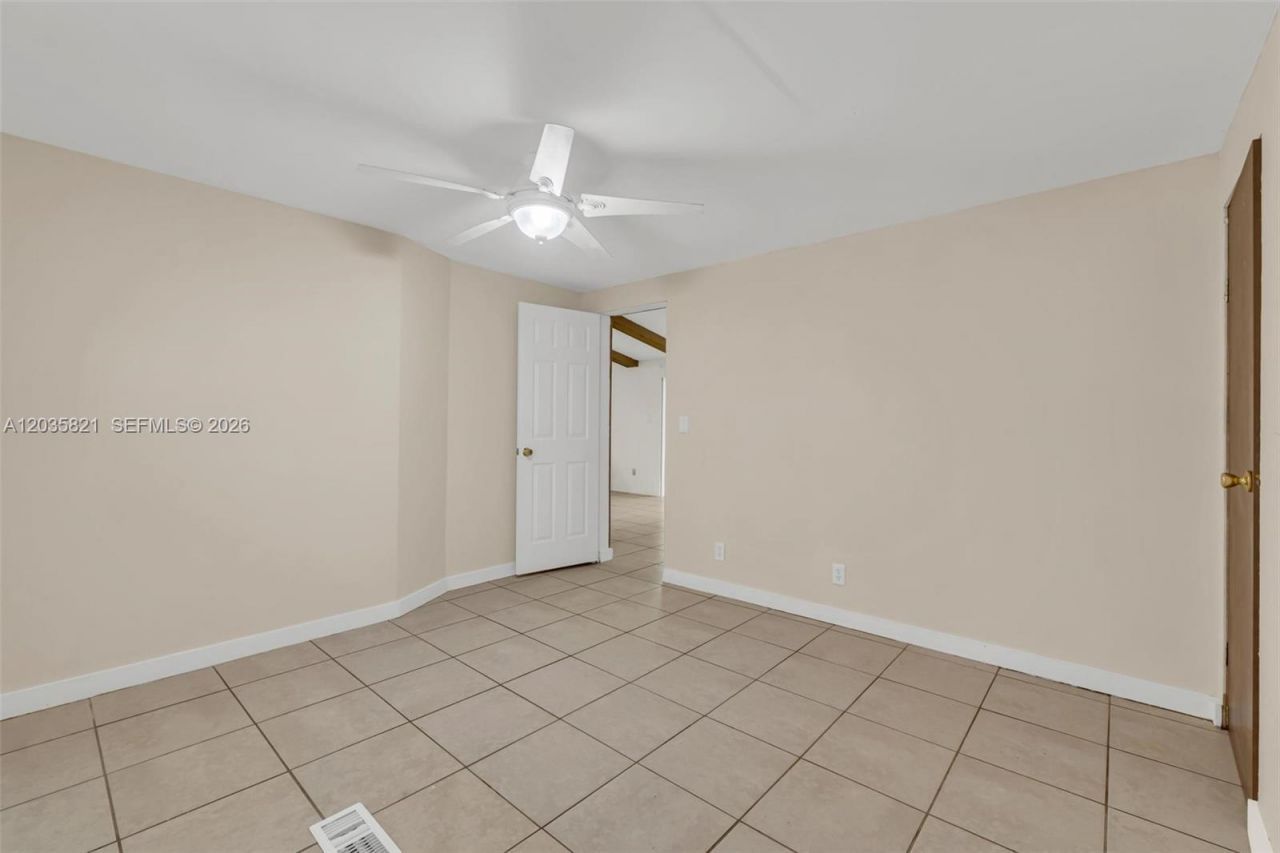 710 NW 217th Way , Pembroke Pines, FL 33029 Photo