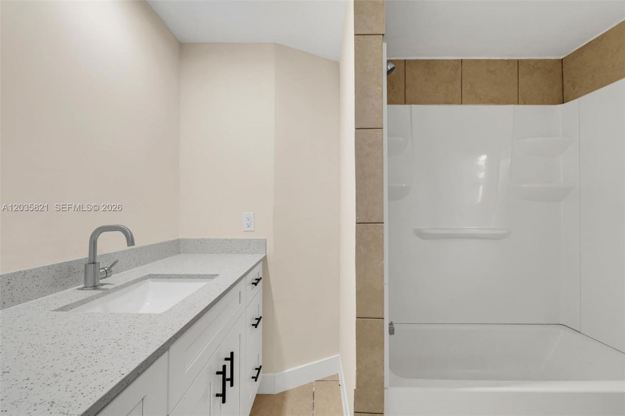 710 NW 217th Way , Pembroke Pines, FL 33029 Photo