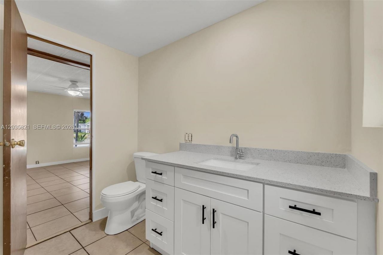 710 NW 217th Way , Pembroke Pines, FL 33029 Photo