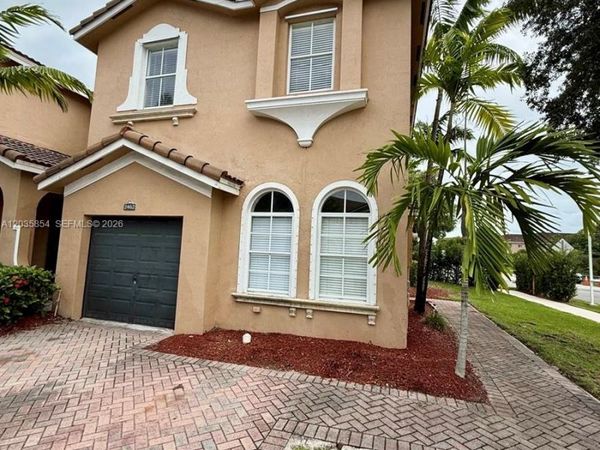 2462 SE 15th Ct , Homestead, FL 33035