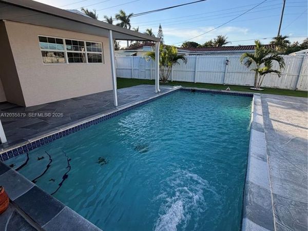 7751 NW 32nd St , Davie, FL 33024