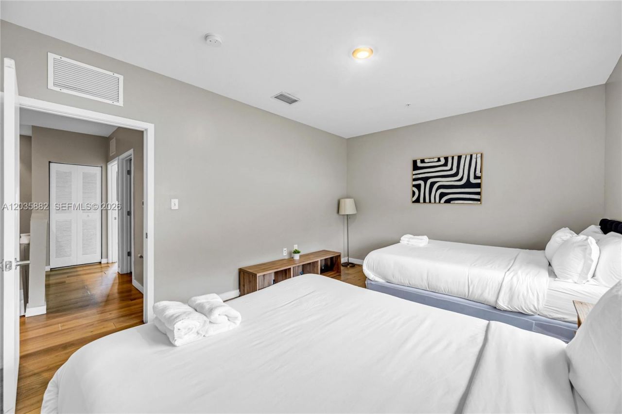 171 NW 158th St, Unit 1, Miami, FL 33169 Photo