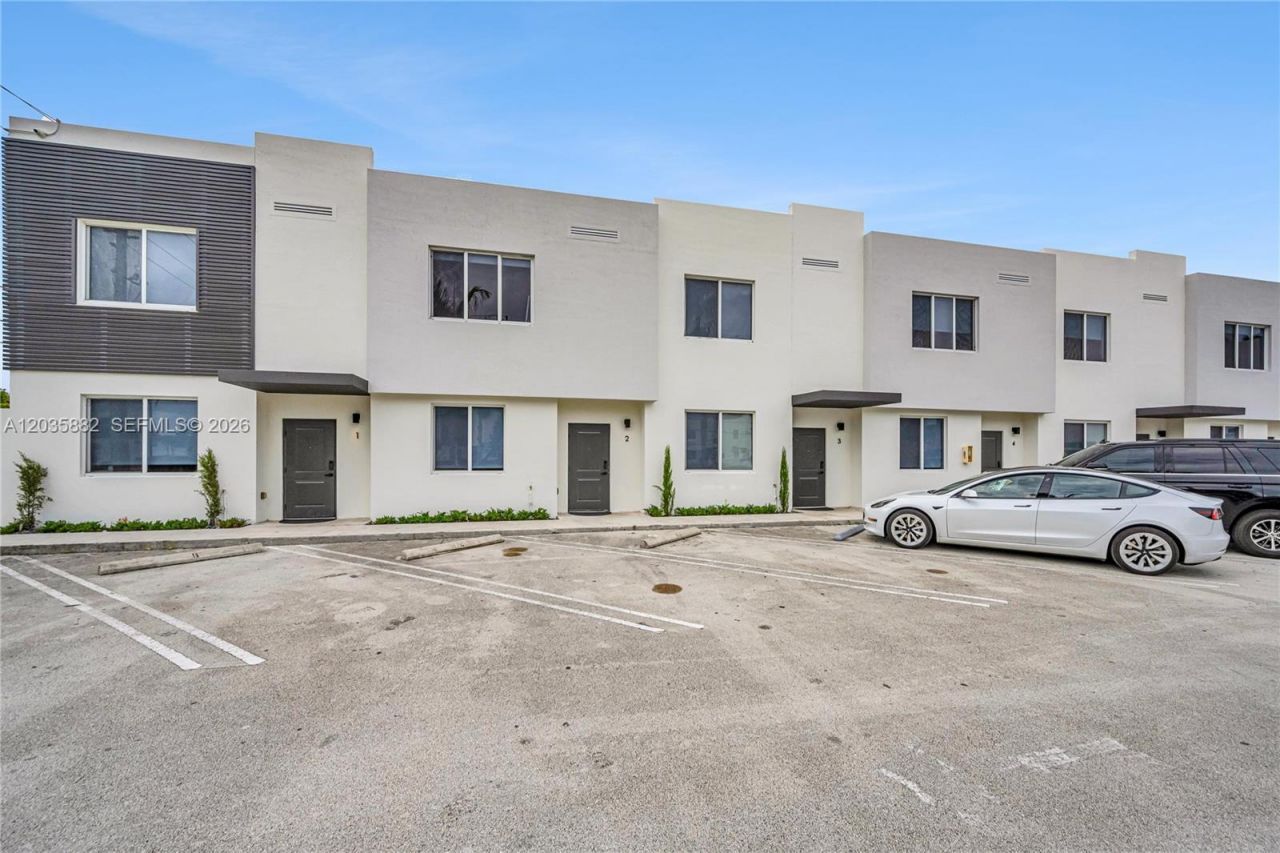171 NW 158th St, Unit 1, Miami, FL 33169 Photo