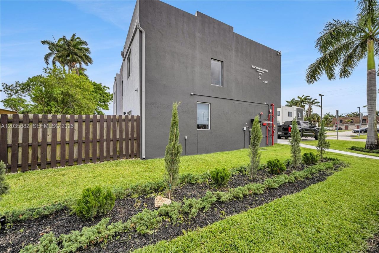 171 NW 158th St, Unit 1, Miami, FL 33169 Photo