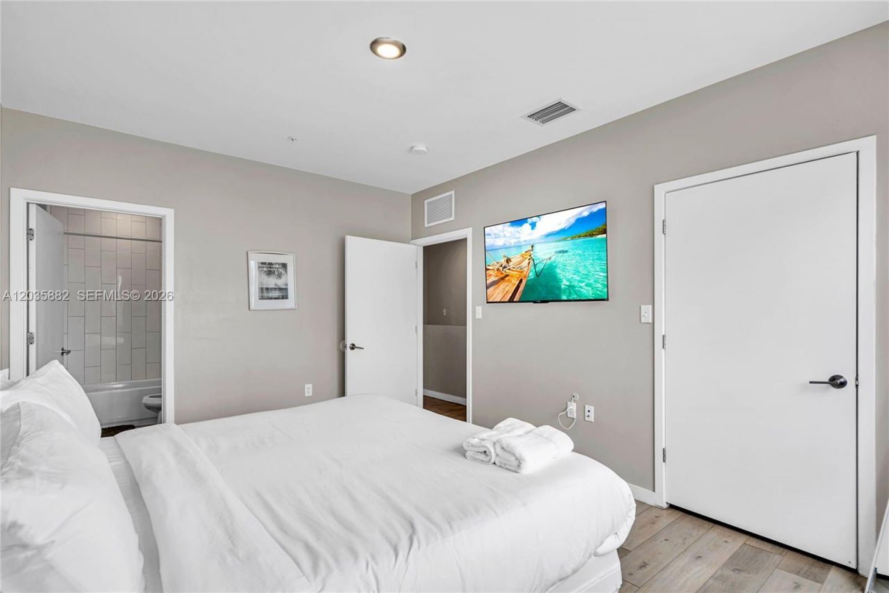 171 NW 158th St, Unit 1, Miami, FL 33169 Photo
