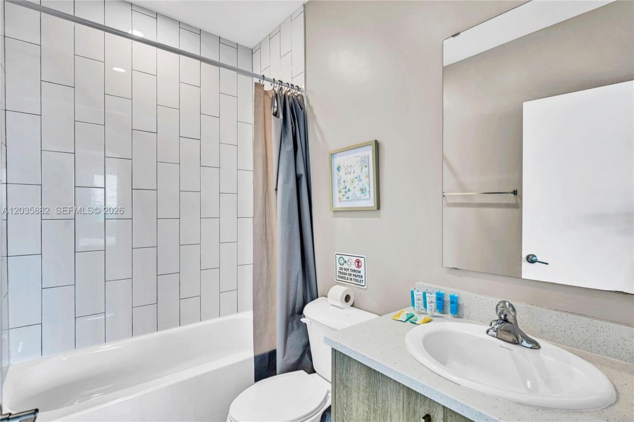 171 NW 158th St , Unit 1, Miami, FL 33169 Photo