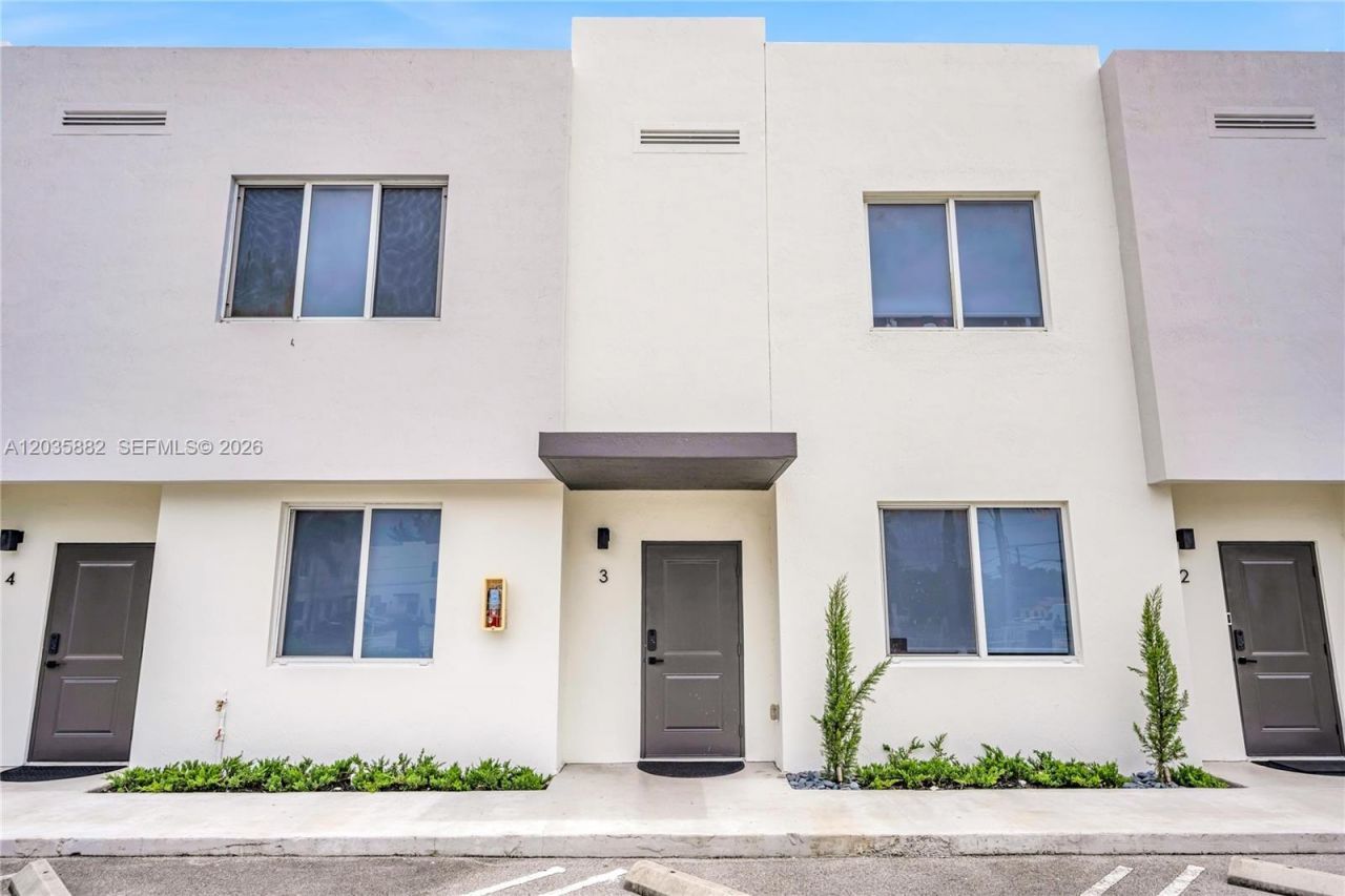 171 NW 158th St , Unit 1, Miami, FL 33169 Photo