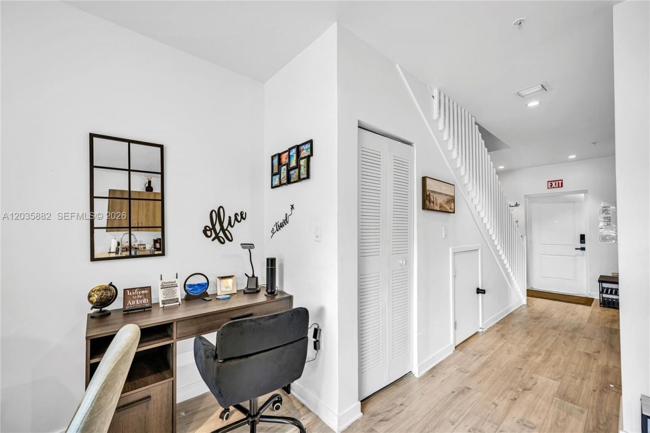 171 NW 158th St , Unit 1, Miami, FL 33169 Photo