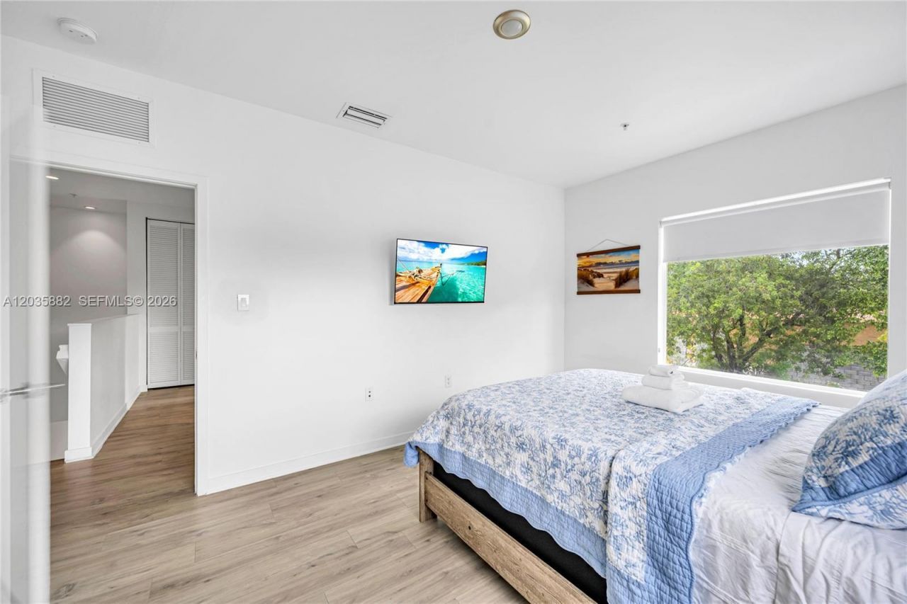 171 NW 158th St , Unit 1, Miami, FL 33169 Photo