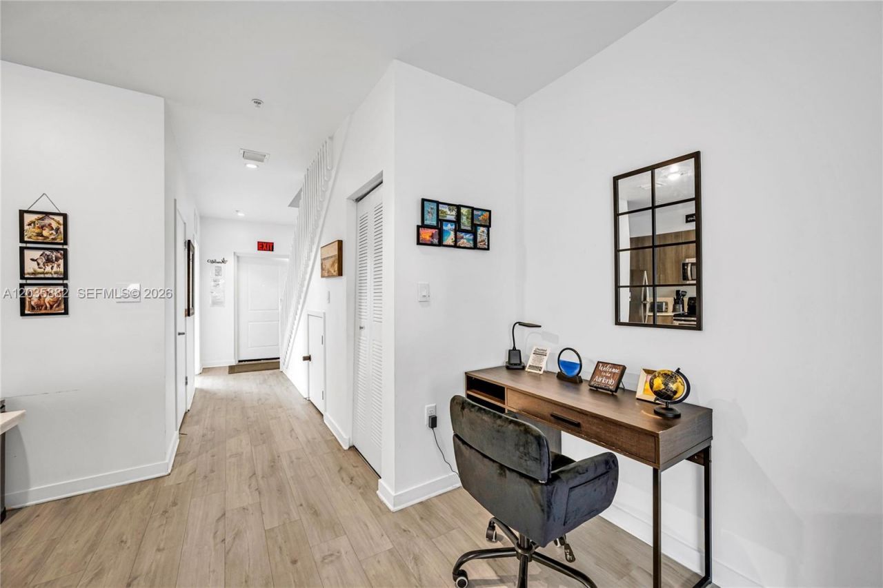 171 NW 158th St , Unit 1, Miami, FL 33169 Photo