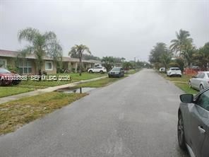 1130 NE 201st Ter , Unit B, Miami, FL 33179 Photo