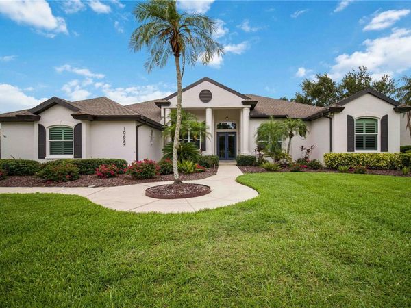 10622 CHEVAL PLACE , LAKEWOOD RANCH, FL 34202