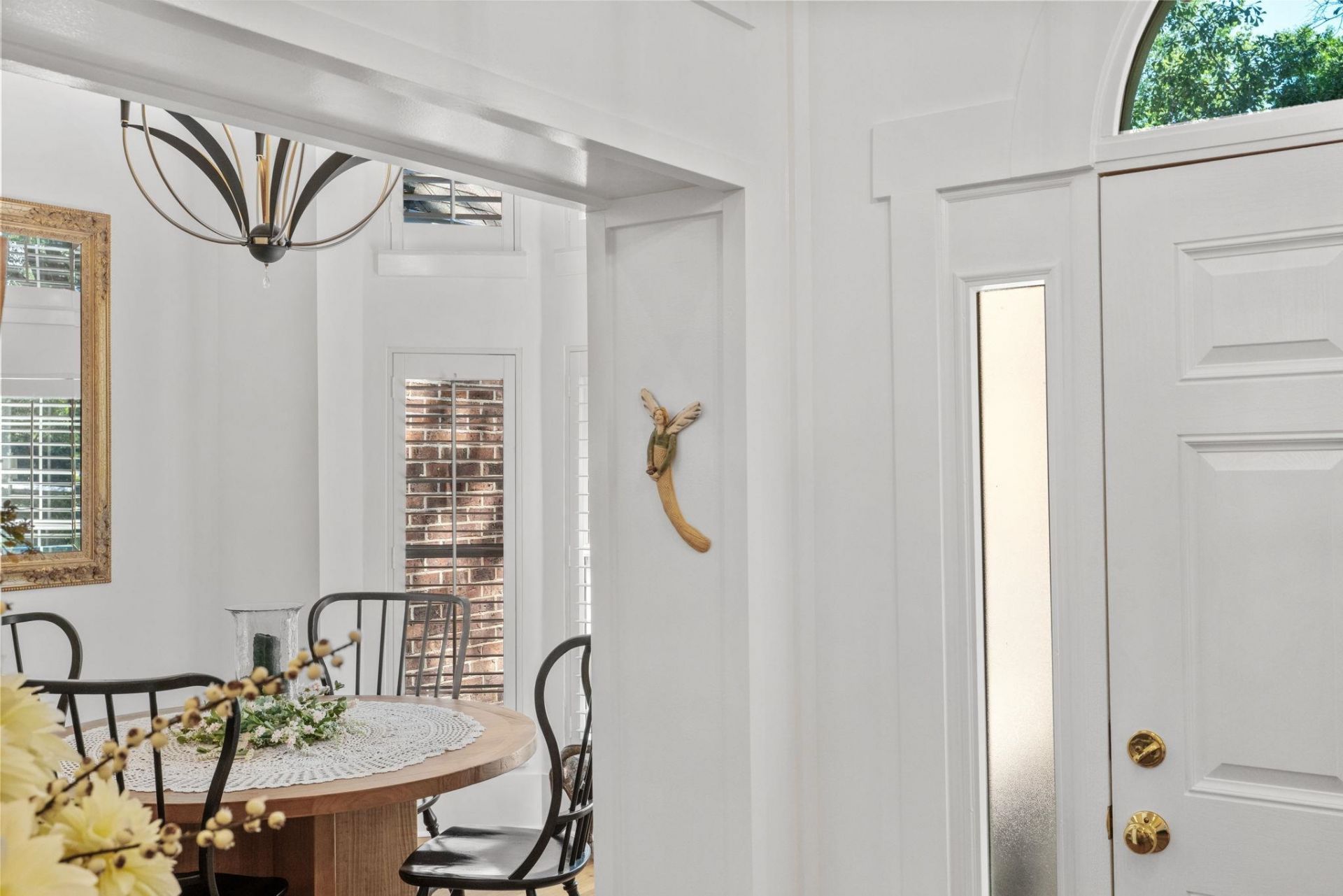 15 Cherbourg Pl Photo 5