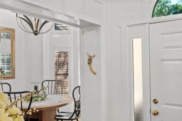 15 Cherbourg Pl photo 4