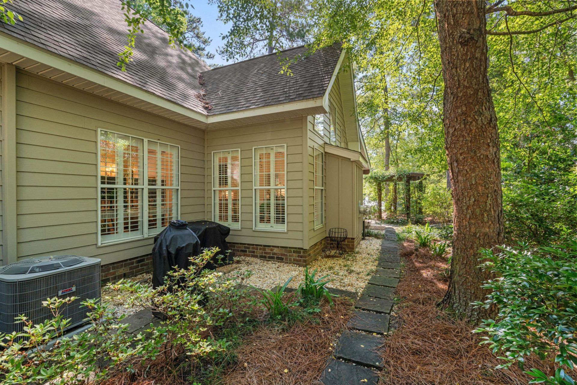 15 Cherbourg Pl Photo 59