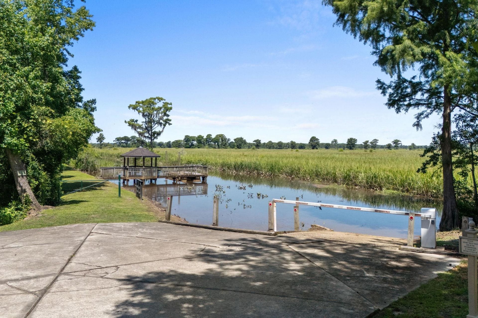 15 Cherbourg Pl Photo 73