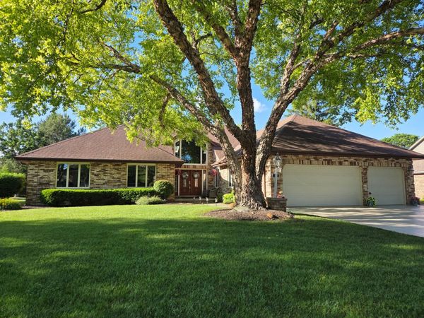 708 Galway Lane, Prospect Heights, IL 60070