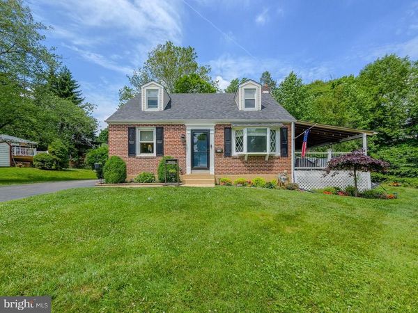 214 PARKVIEW DRIVE, BROOMALL, PA 19008