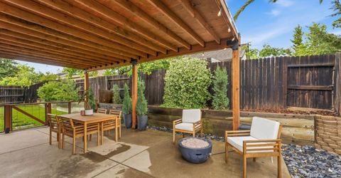 1341 Grove Creek Way, Lincoln, CA 95648 Photo