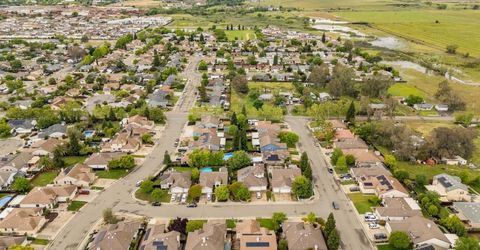 1341 Grove Creek Way, Lincoln, CA 95648 Photo