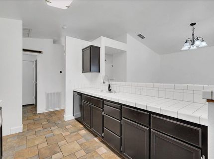 479 River Oaks Dr, Yuba City, CA 95991 Photo