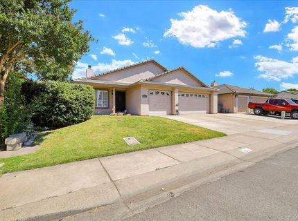 479 River Oaks Dr, Yuba City, CA 95991 Photo