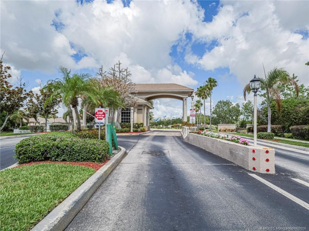 391 NW Sheffield Circle, Port Saint Lucie, FL 34983 Photo