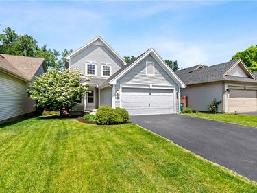 102 Cranbrook Ter , Webster, NY 14580
