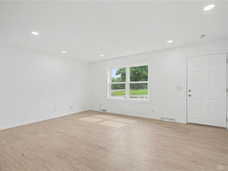 71 N Alder Street, Dayton, OH 45417 Photo 7