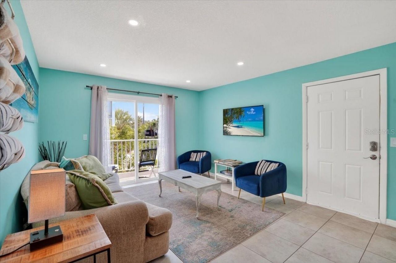3303 6th Avenue , Unit B, Holmes Beach, FL 34217 Photo