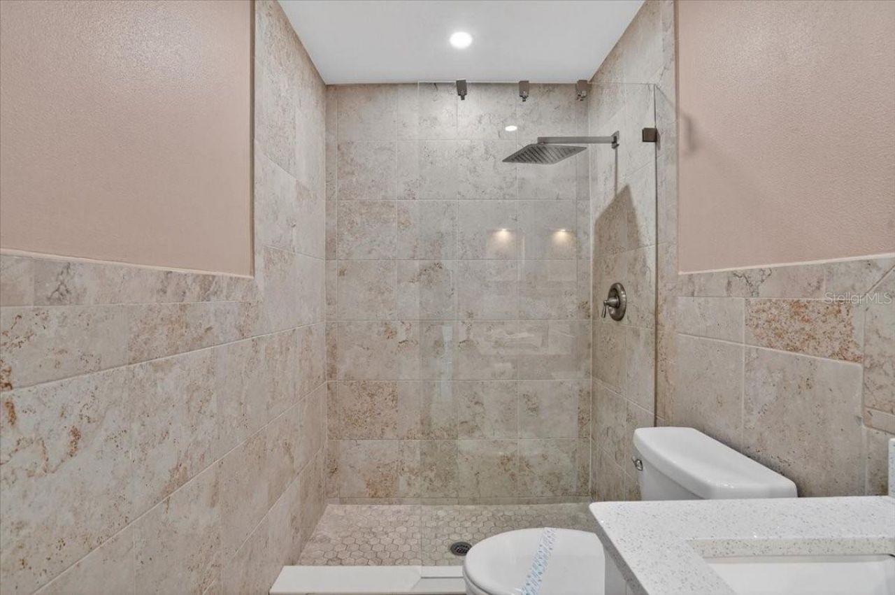 3303 6th Avenue , Unit B, Holmes Beach, FL 34217 Photo