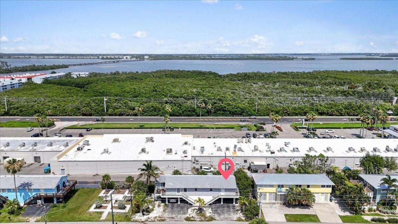 3303 6th Avenue , Unit B, Holmes Beach, FL 34217 Photo