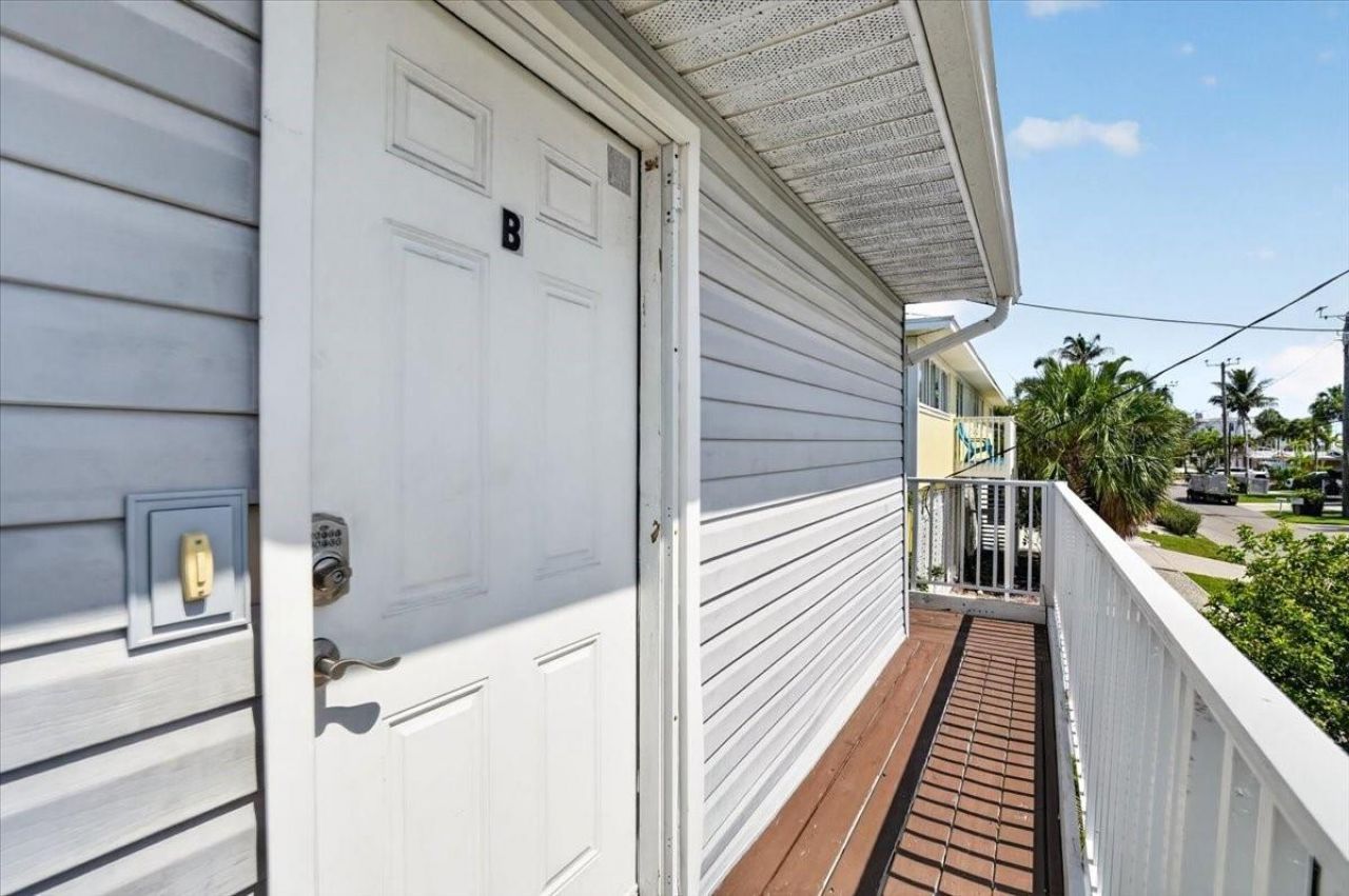 3303 6th Avenue , Unit B, Holmes Beach, FL 34217 Photo