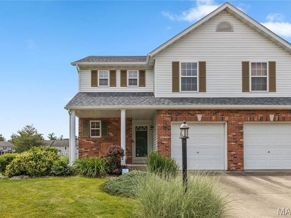 124 Northbay Court, Glen Carbon, IL 62034