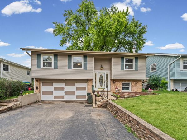 22W381 2nd Street , Glen Ellyn, IL 60137