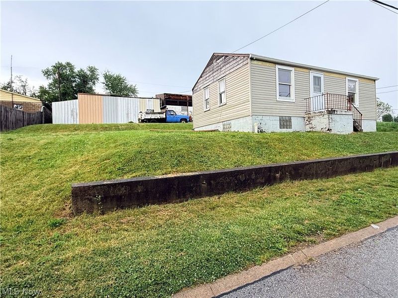 403 Summit Avenue, Mingo Junction, OH 43938 Photo 2