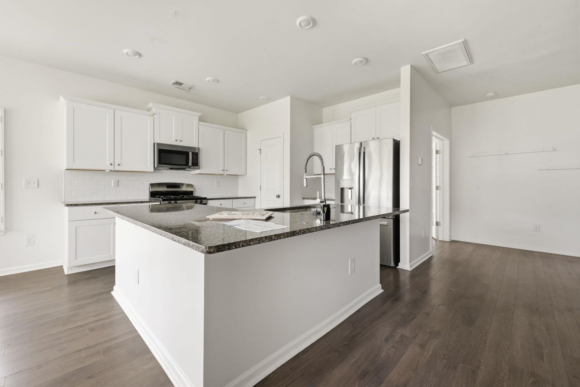 201 Craigflower Ct. Photo 18