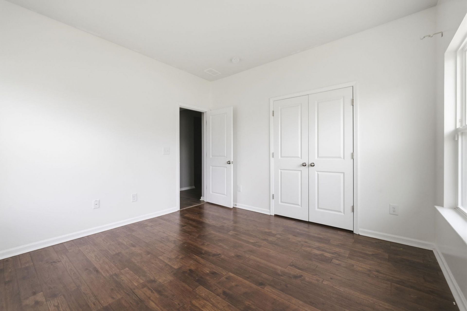 201 Craigflower Ct.  Photo 5