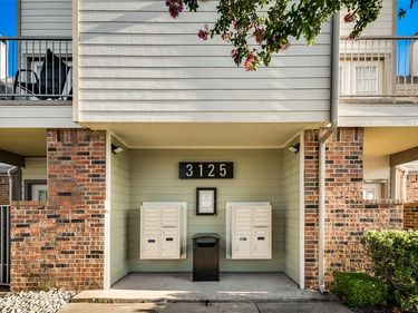 3125 Sondra Drive, Unit 108, Fort Worth, TX 76107