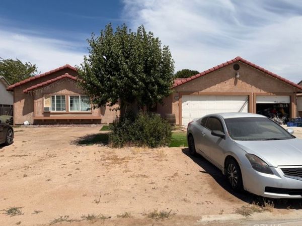 7183 Via Flores, Hesperia, CA 92345