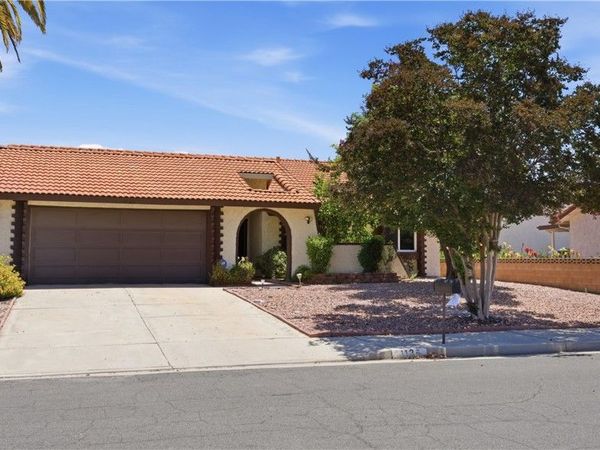 1126 Mayten Tree Court, Hemet, CA 92545