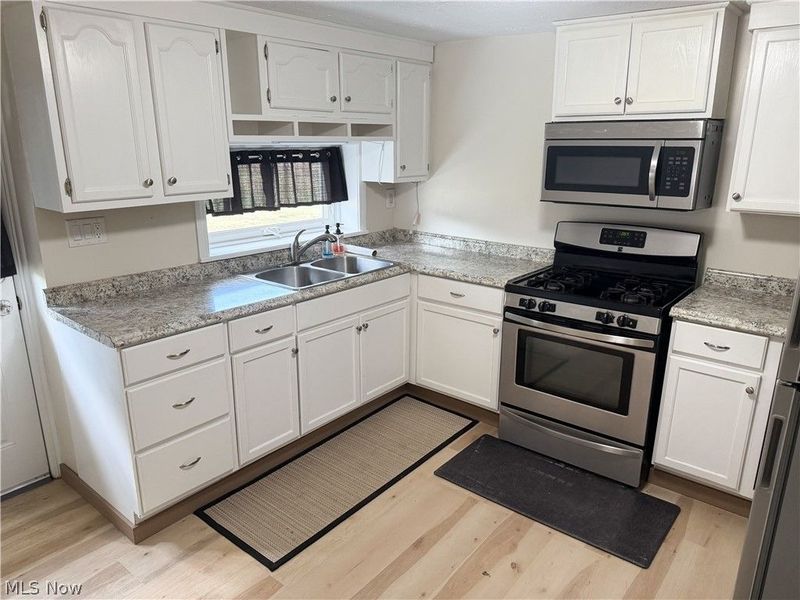 2807 Warren Burton Road, Southington, OH 44470 Photo 6