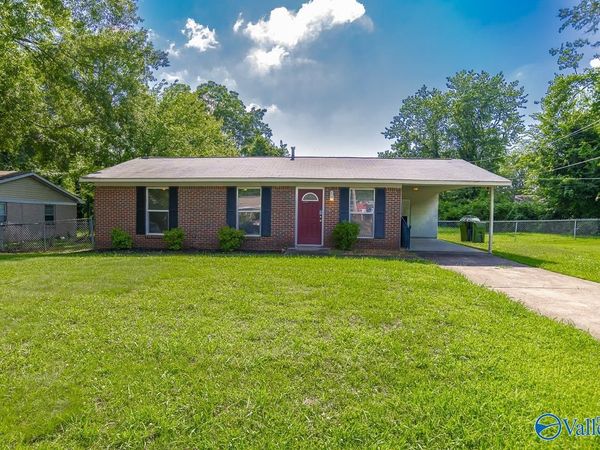 2403 Yorkshire Drive, Huntsville, AL 35803