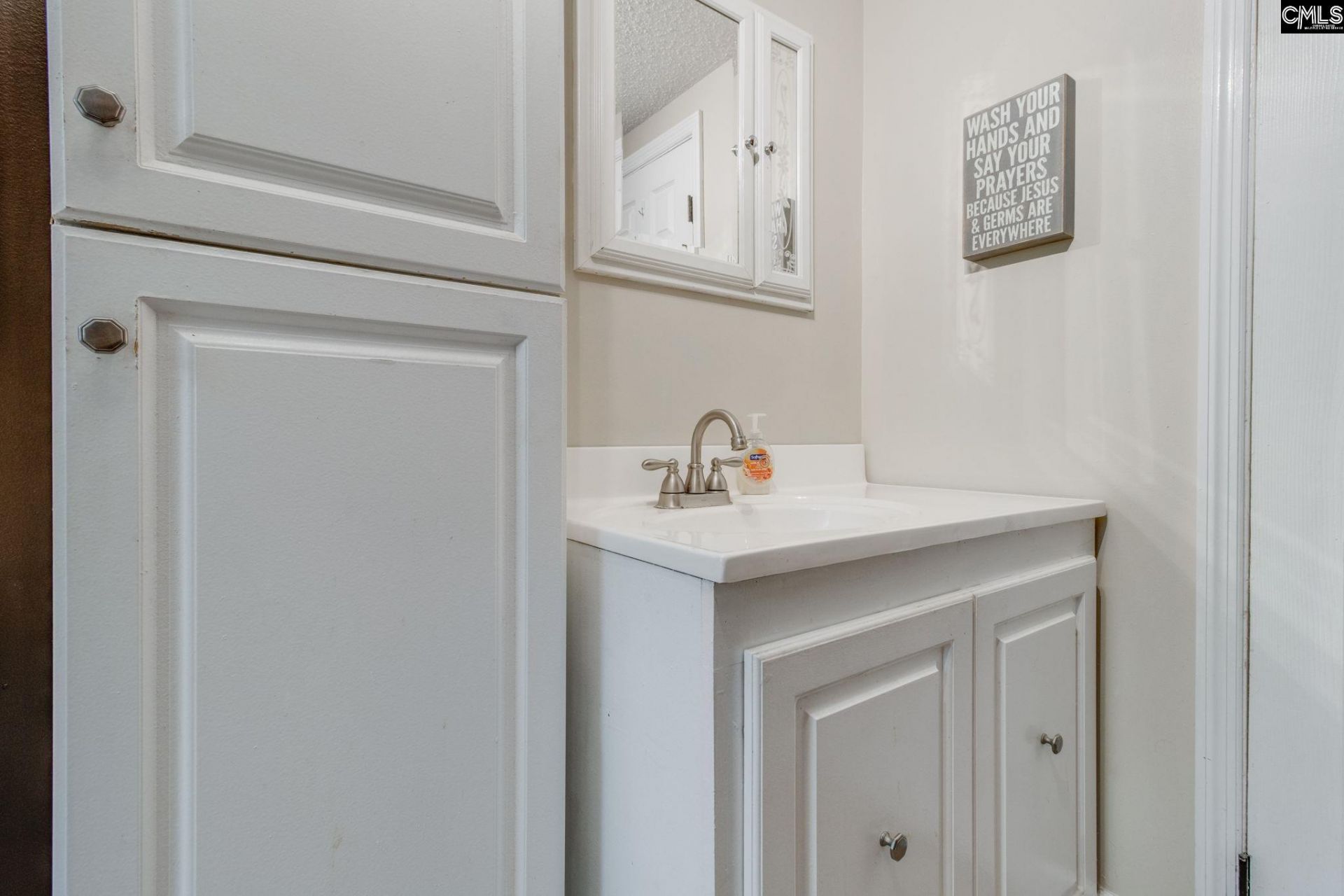 9928 Wilson Boulevard  Photo 15