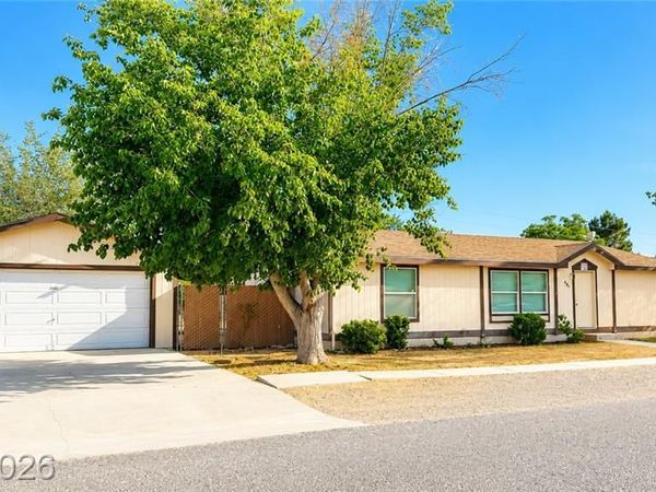 4161 E Redwood Road , Pahrump, NV 89048