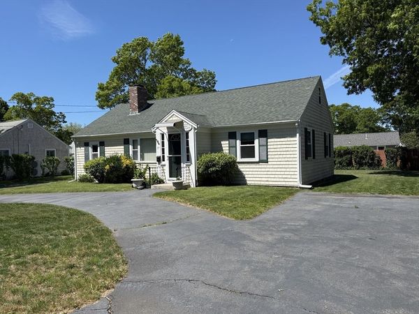 77 Pine Grove Rd, Yarmouth, MA 02601