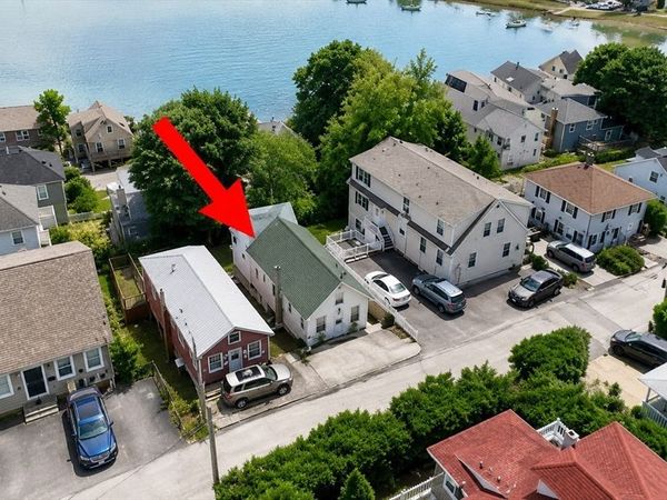 20 Hillside Rd, Hull, MA 02045