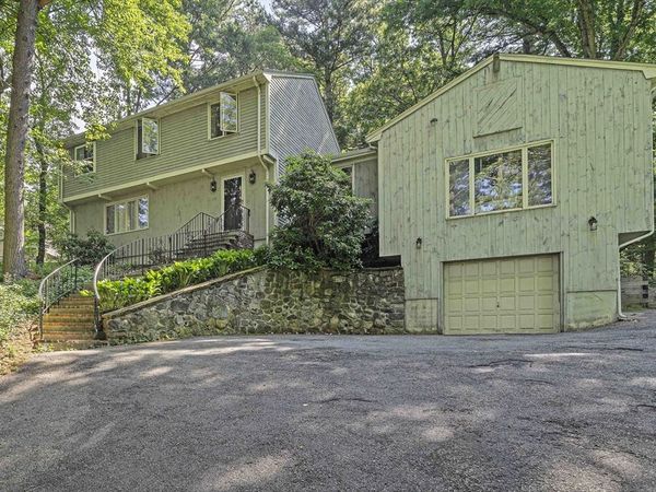 10 Trayer Rd, Canton, MA 02021
